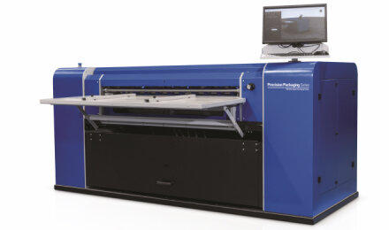 Konica Minolta lancia la stampante per imballaggi in cartone ondulato PKG-675i
