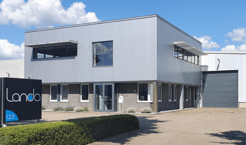 I Landa Nanoink ora si producono anche in Europa