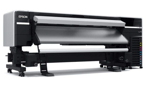Con SureColor SC-S8100, Epson presenta l’evoluzione della stampa per la comunicazione visiva