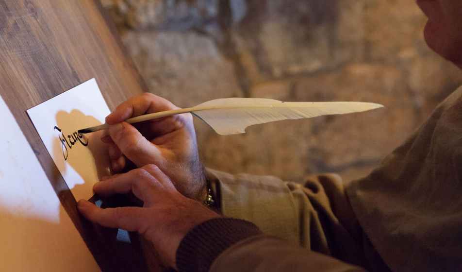 In Friuli Venezia Giulia la scrittura a mano torna in classe, con insegnanti qualificati