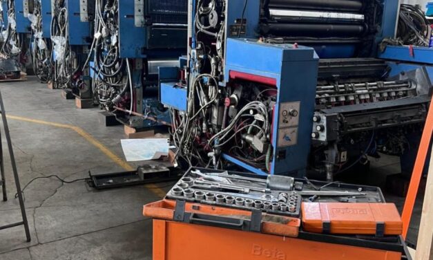 Come revisionare una macchina offset pre-owned con Graphic Machine Service