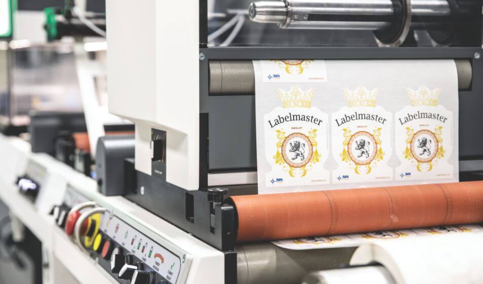 SEI Laser guida il cambiamento nella digitalizzazione di packaging ed etichette