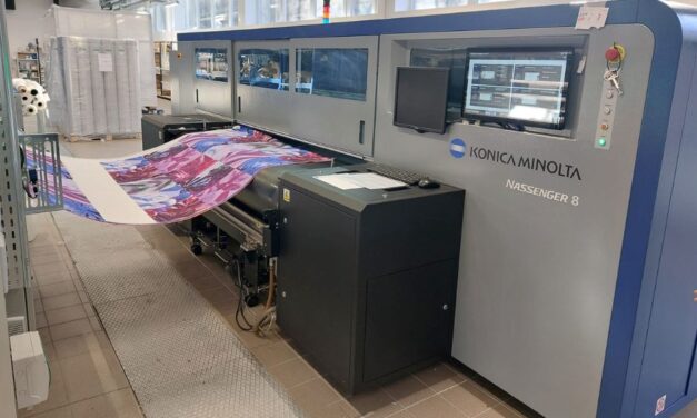 Gentili Mosconi e Konica Minolta: prima installazione al mondo di una macchina digitale per la stampa su acetato