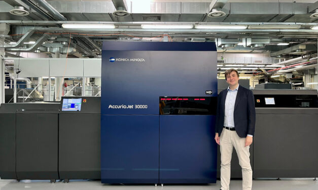 Nava Press sceglie AccurioJet 30000 per la stampa inkjet UV LED premium