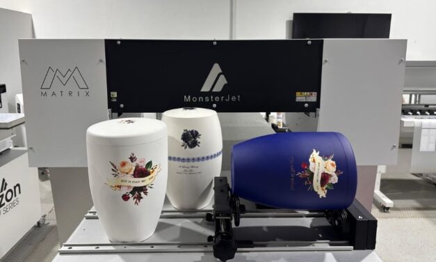 Azonprinter porta la stampa UV nel mondo della personalizzazione funeraria