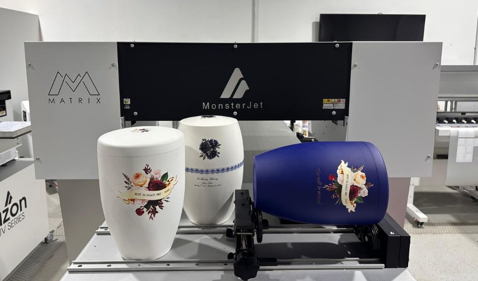 Azonprinter porta la stampa UV nel mondo della personalizzazione funeraria